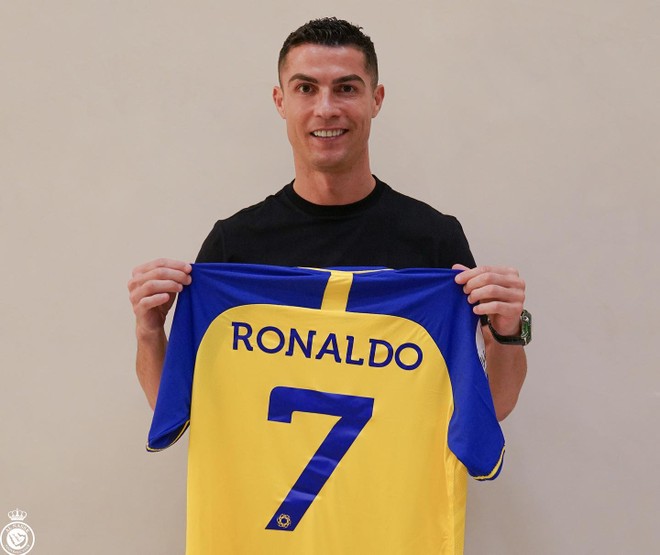 Cristiano Ronaldo chÃ­nh thá»©c gia nháº­p CLB má»›i