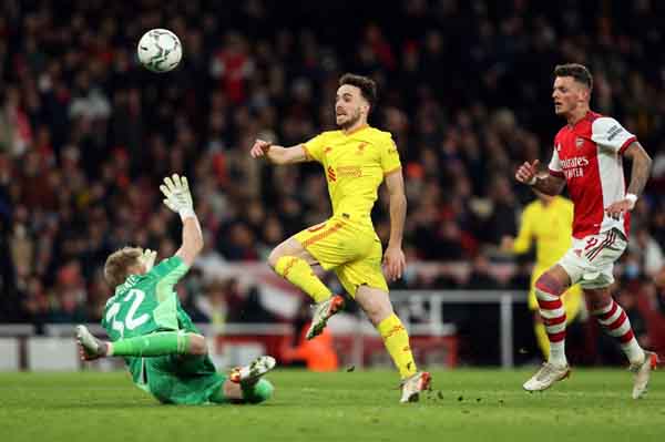 Diogo Jota rực sáng, Liverpool hạ đẹp Arsenal để vào chung kết League Cup