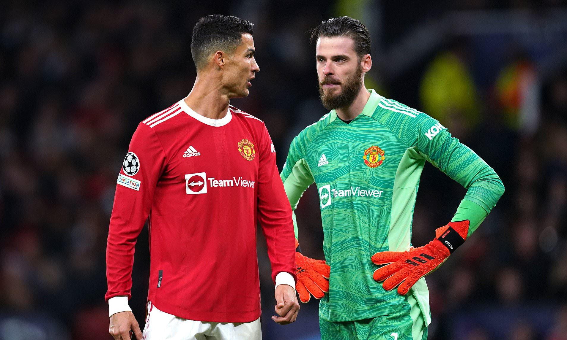 MU chia tay hàng loạt, Kepa lên đời với Potter