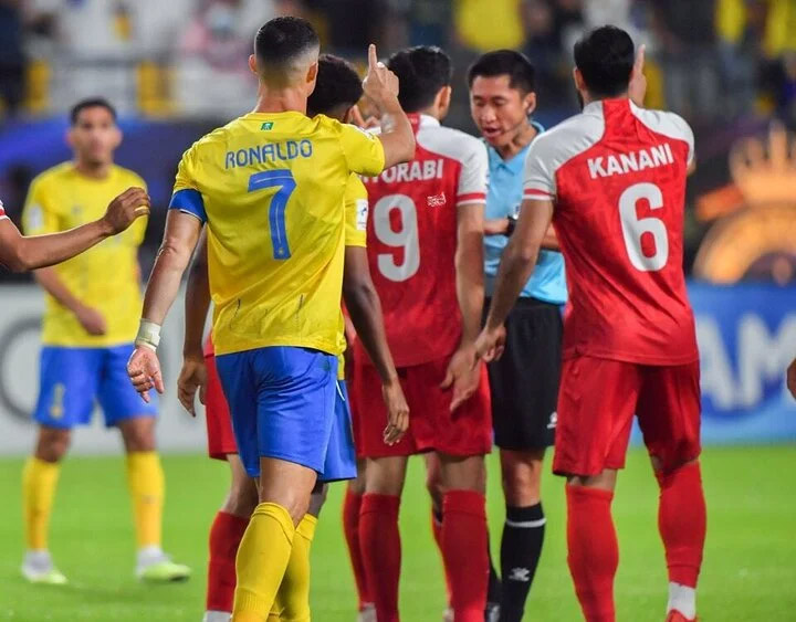 Ronaldo xin trá»ng tÃ i há»§y pháº¡t Ä‘á»n, tá»« chá»‘i cÆ¡ há»™i ghi bÃ n