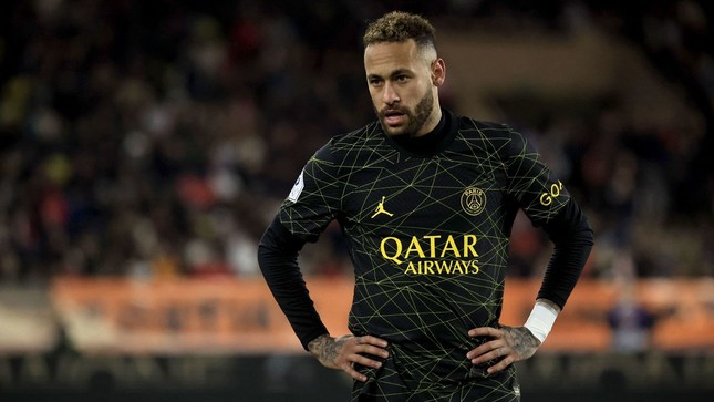 PSG thua tan tác trong ngày mất Messi và Mbappe