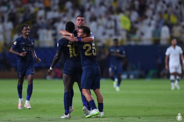 Ronaldo tá»a sÃ¡ng vá»›i cÃº Ä‘Ãºp trong chiáº¿n tháº¯ng Ä‘áº­m cá»§a Al Nassr