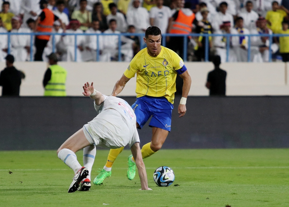 Ronaldo tiáº¿p tá»¥c ghi bÃ n, Ã¡p sÃ¡t cá»™t má»‘c 900 bÃ n tháº¯ng
