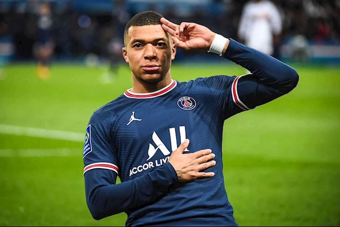 Mbappe nói về Messi, Ronaldo