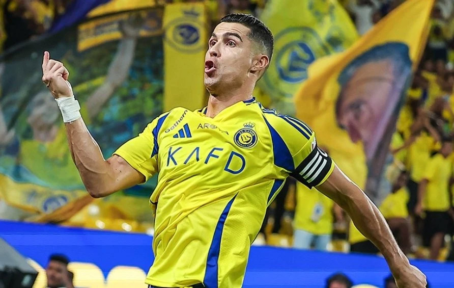 Ronaldo táº¡o cá»™t má»‘c lá»‹ch sá»­