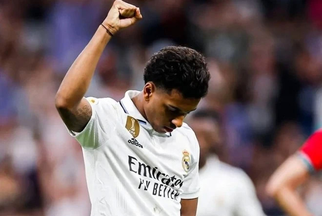 Rodrygo gia nháºp Barcelona